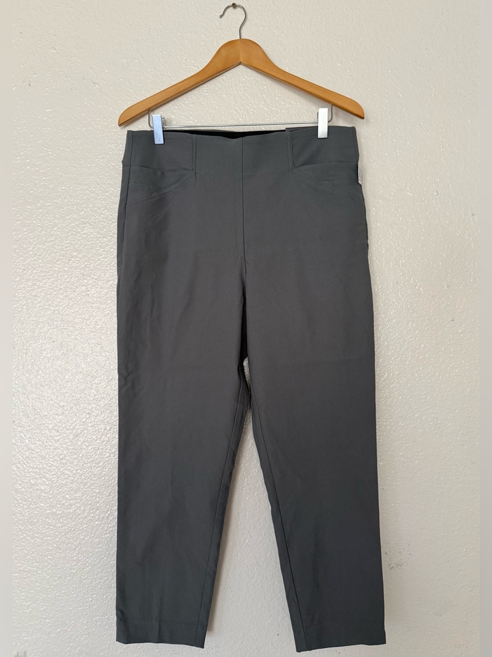 Maurices women’s pants high rise crop Bengaline gray size L